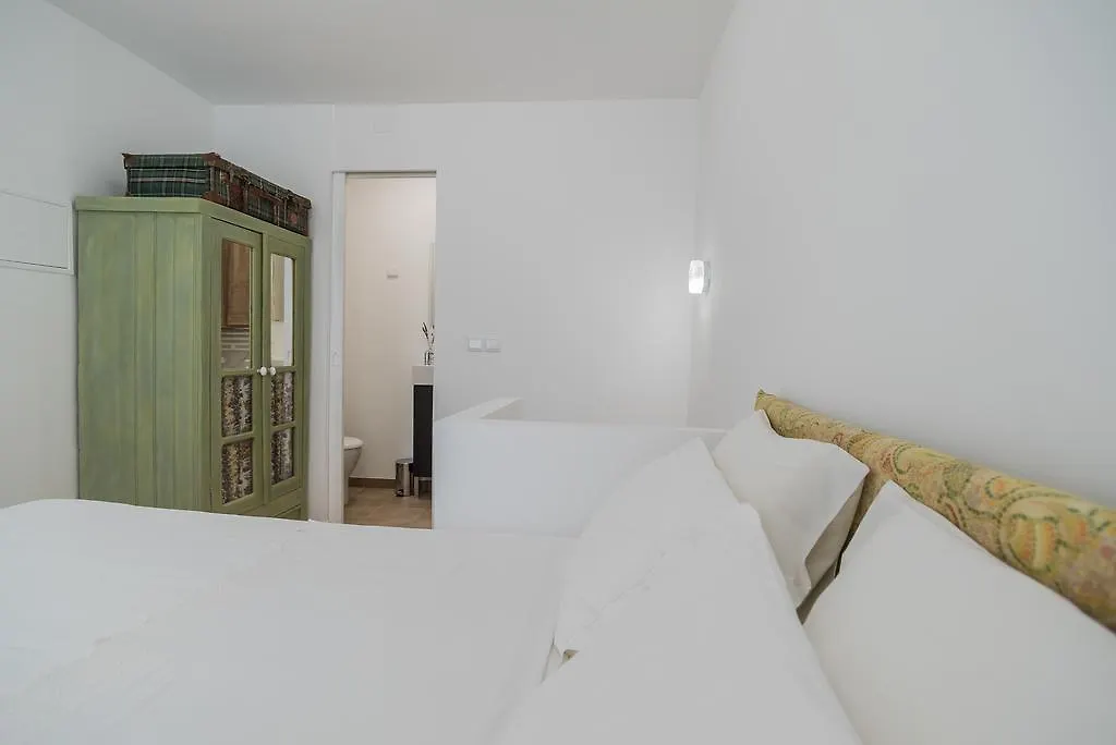 Little Duplex In Alfama Apartment Lisbon Portugal